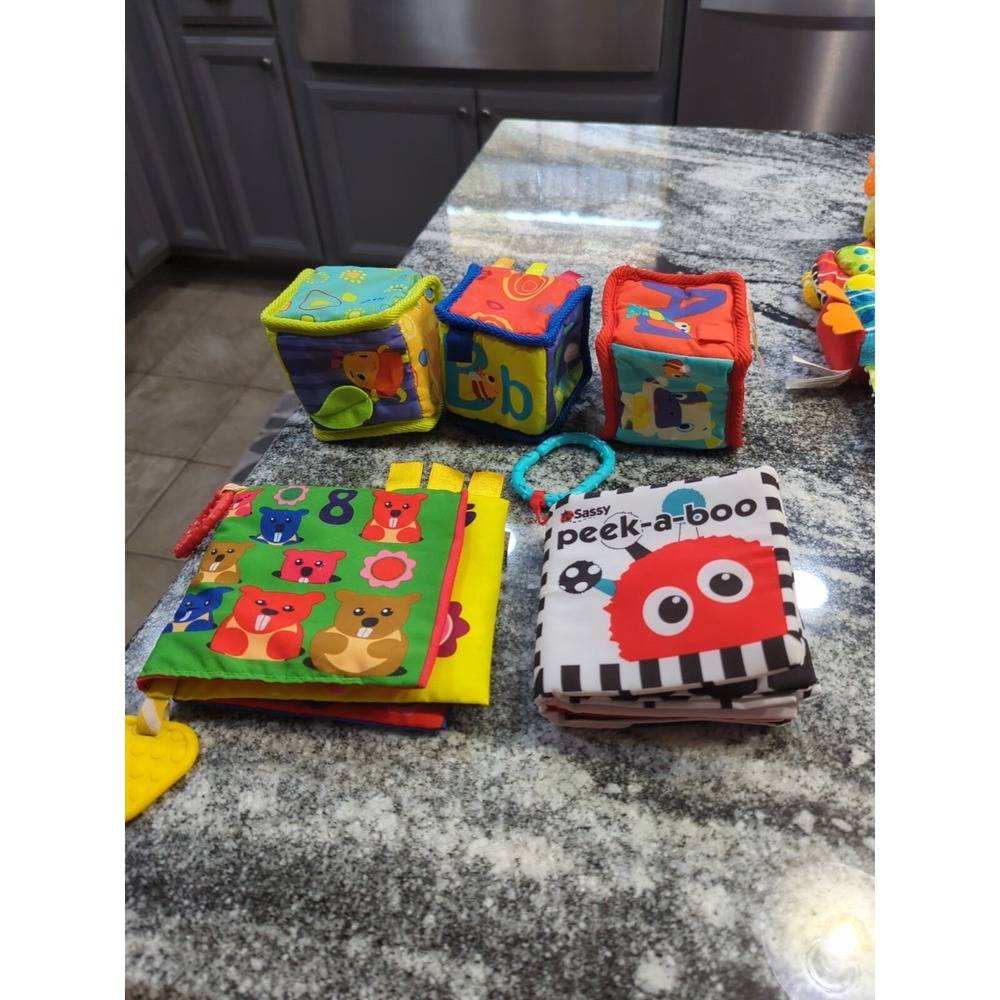 Cloth Baby Books & Blocks Crinkle Sensory Infant Teether Stroller Carseat Toys